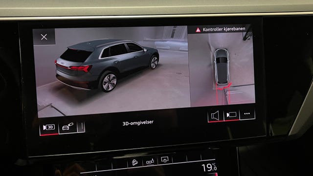 2020 AUDI E-TRON - 42
