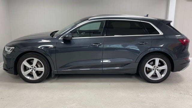 2020 AUDI E-TRON - 9