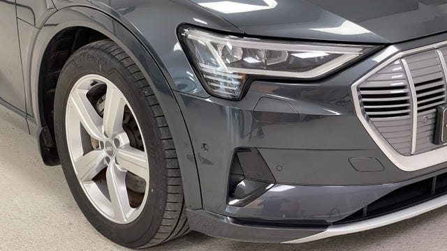 WAUZZZGE2LB020436 2020 AUDI E-TRON-4