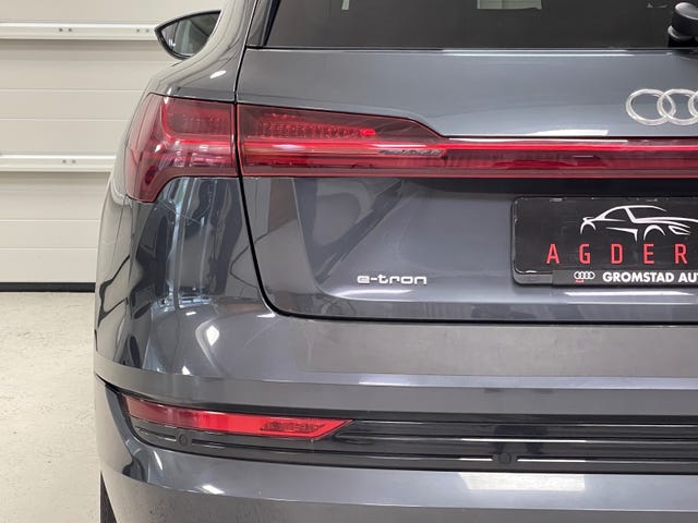2020 AUDI E-TRON - 12