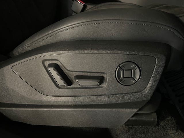 2020 AUDI E-TRON - 35