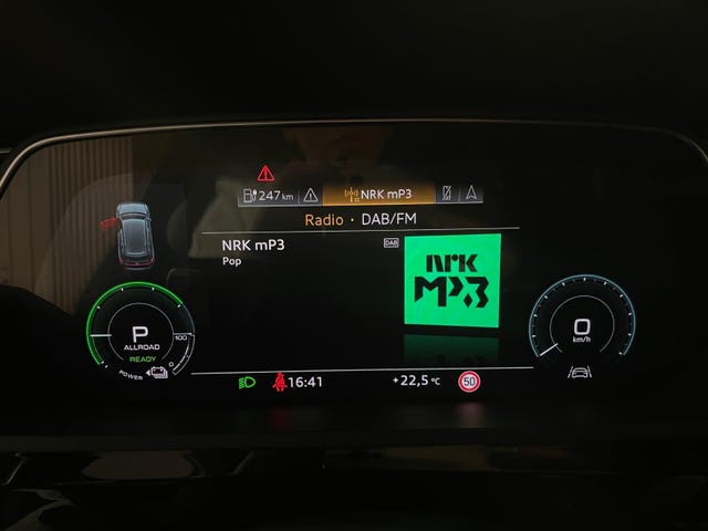 2020 AUDI E-TRON - 24