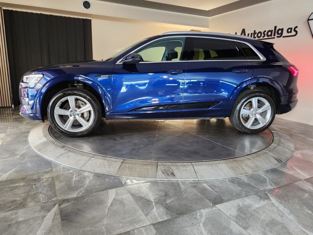 WAUZZZGE2LB025118 2020 AUDI E-TRON-2