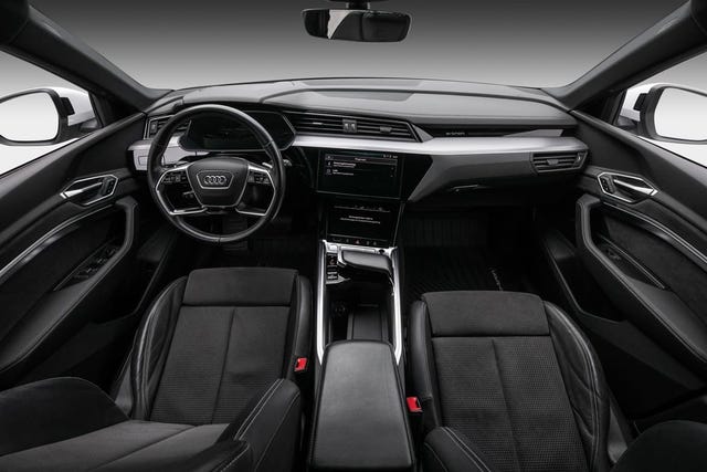 2020 AUDI E-TRON - 26
