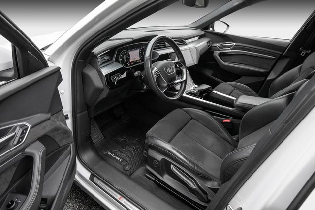 2020 AUDI E-TRON - 17