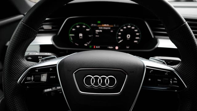 2021 AUDI E-TRON - 38