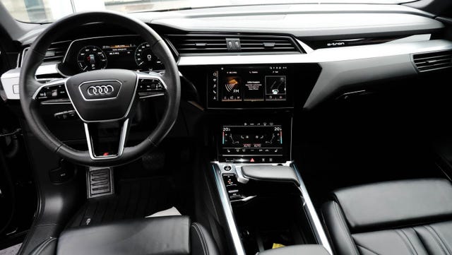 2021 AUDI E-TRON - 17