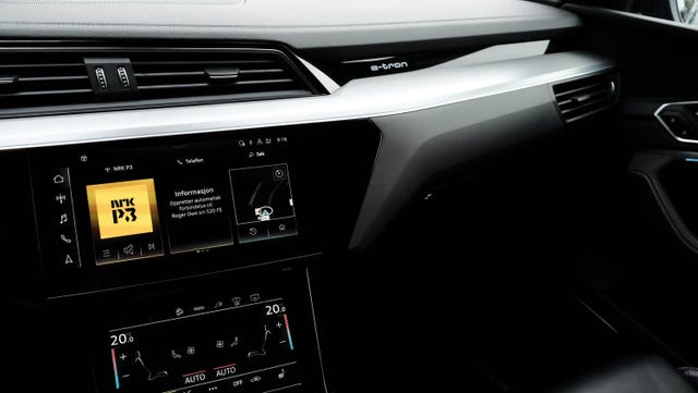 2021 AUDI E-TRON - 27