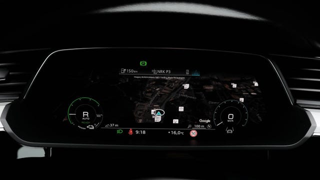 2021 AUDI E-TRON - 43