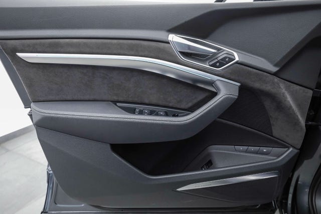 2020 AUDI E-TRON - 14