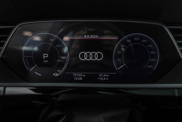 2020 AUDI E-TRON - 21