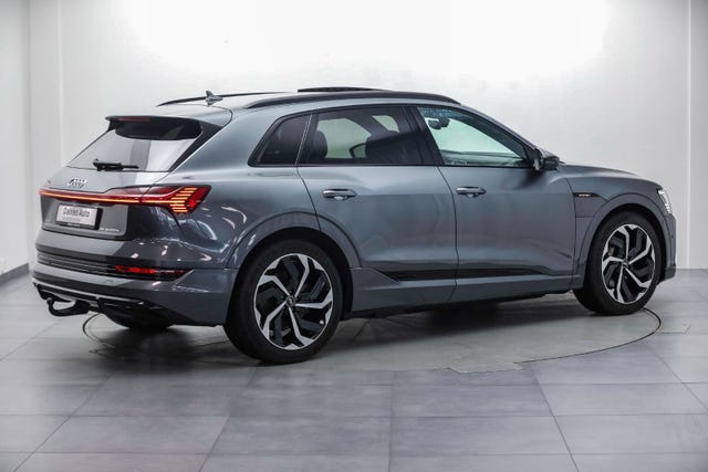 2020 AUDI E-TRON - 11