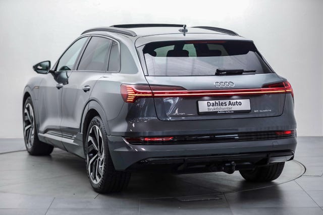 2020 AUDI E-TRON - 8