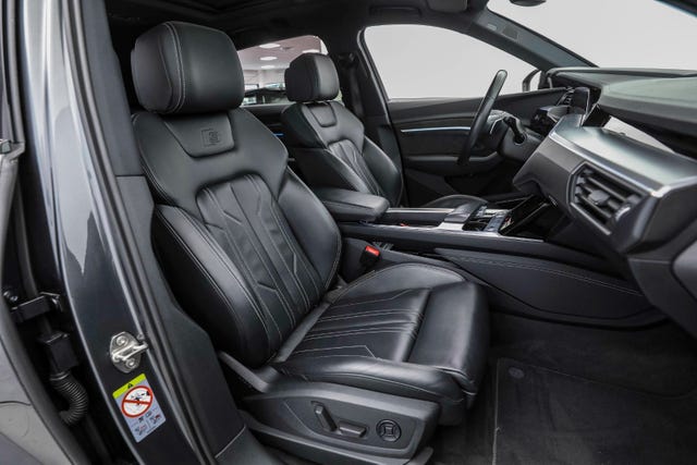 2020 AUDI E-TRON - 38