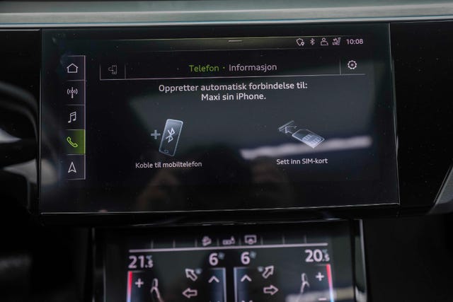 2020 AUDI E-TRON - 25