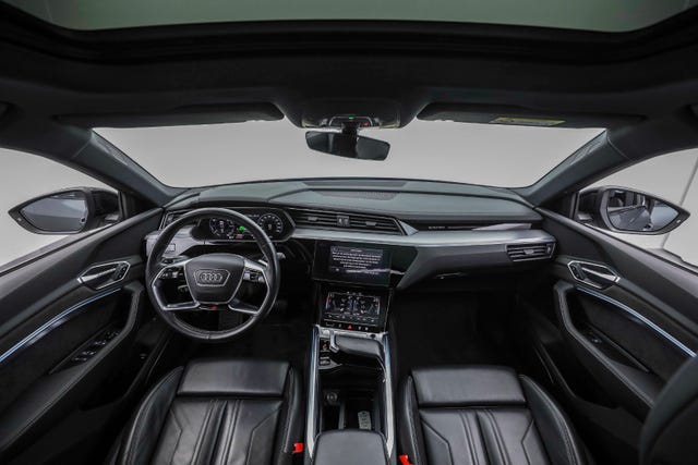2020 AUDI E-TRON - 35