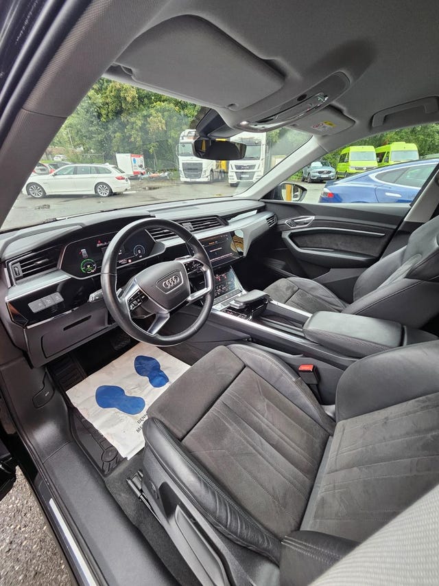 2020 AUDI E-TRON - 21