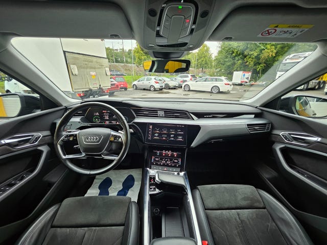 2020 AUDI E-TRON - 24