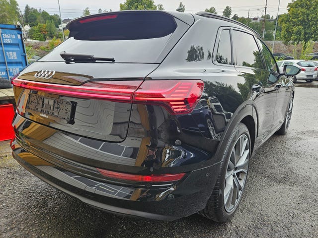 2020 AUDI E-TRON - 8