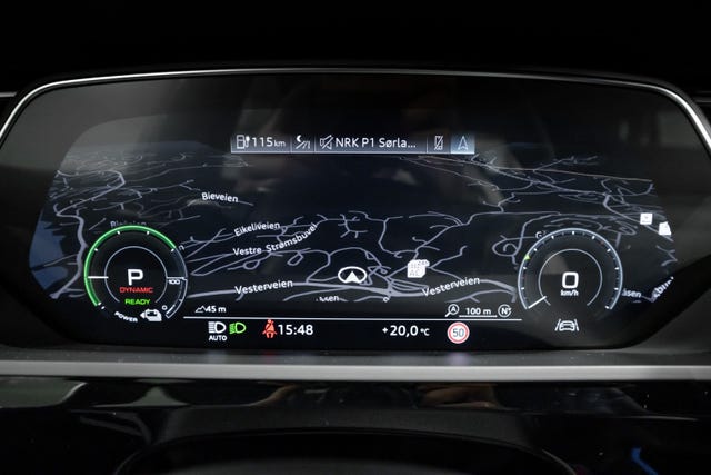 2020 AUDI E-TRON - 11