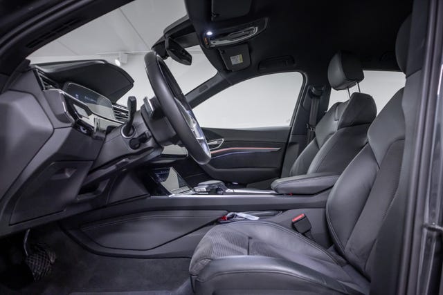 2020 AUDI E-TRON - 34