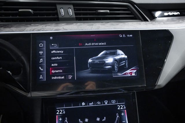 2020 AUDI E-TRON - 21
