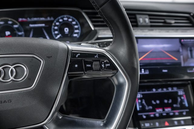 2020 AUDI E-TRON - 12
