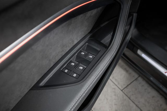 2020 AUDI E-TRON - 32