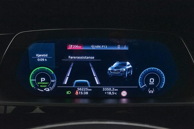 2021 AUDI E-TRON - 9