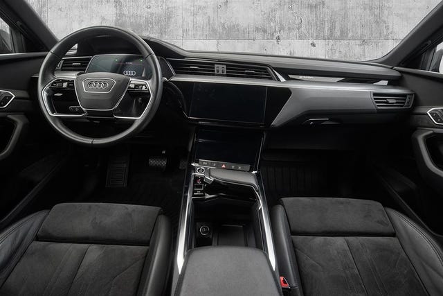 2021 AUDI E-TRON - 21