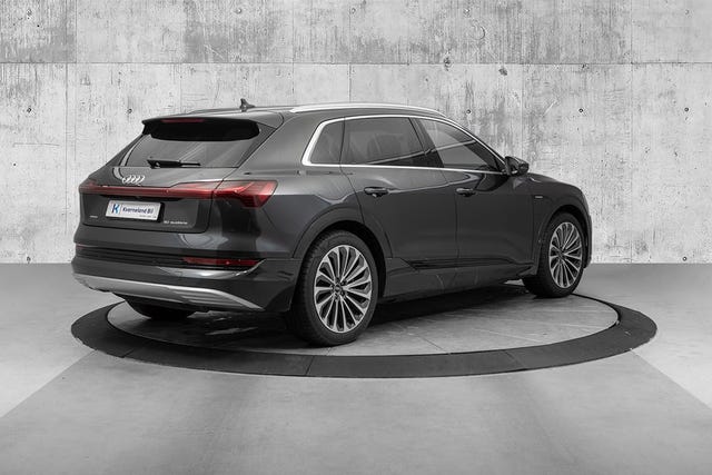 WAUZZZGE6MB032011 2021 AUDI E-TRON-4