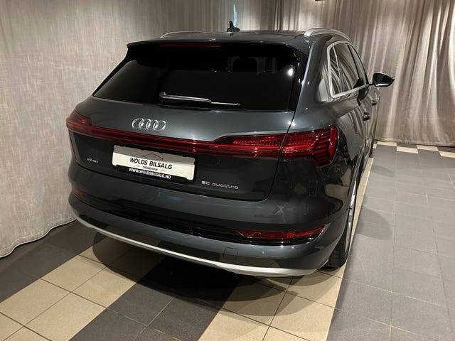 2020 AUDI E-TRON - 10