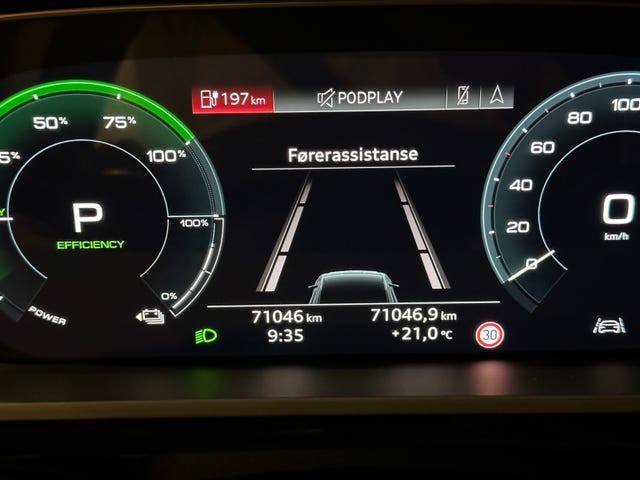 2020 AUDI E-TRON - 64