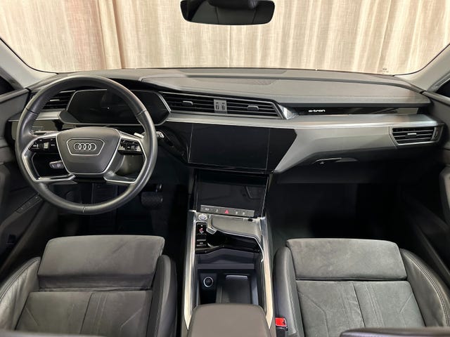 2020 AUDI E-TRON - 21