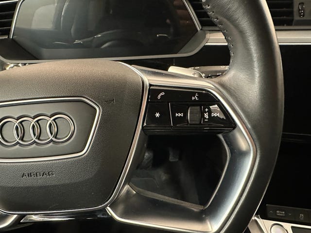 2020 AUDI E-TRON - 56
