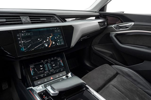 2020 AUDI E-TRON - 17