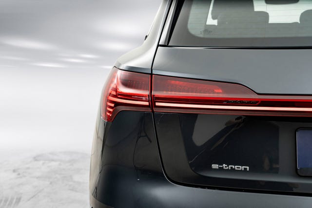 2020 AUDI E-TRON - 8