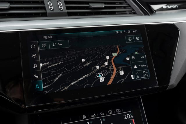 2020 AUDI E-TRON - 20