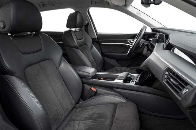 2020 AUDI E-TRON - 27