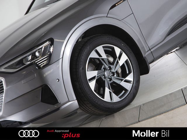 WAUZZZGE7LB021033 2020 AUDI E-TRON-4