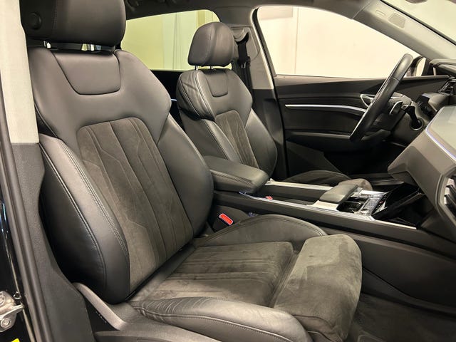 2020 AUDI E-TRON - 20
