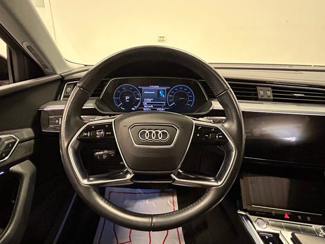 2020 AUDI E-TRON - 16