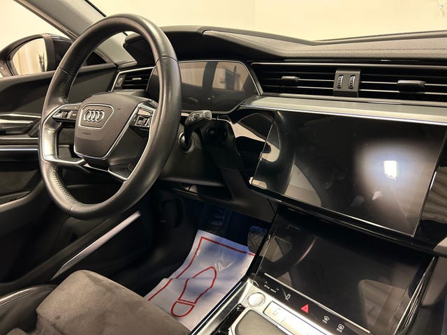 2020 AUDI E-TRON - 22