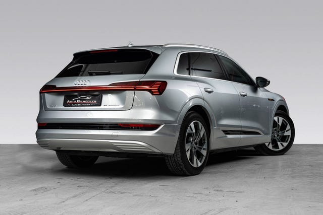 WAUZZZGE5LB021886 2020 AUDI E-TRON-1