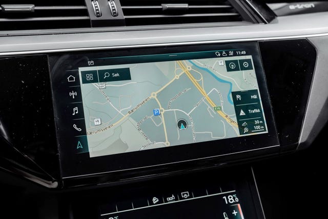 2020 AUDI E-TRON - 28