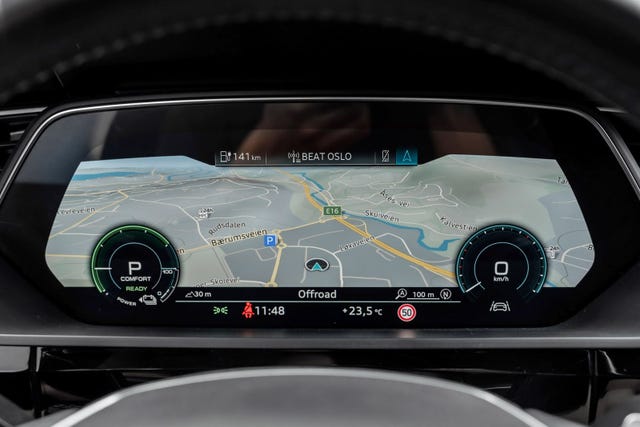 2020 AUDI E-TRON - 24