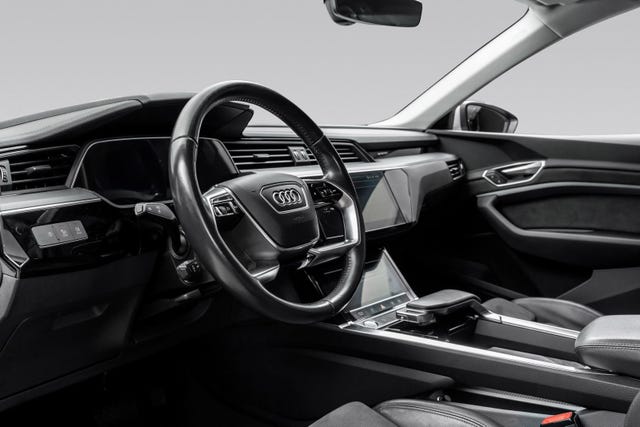 2020 AUDI E-TRON - 19
