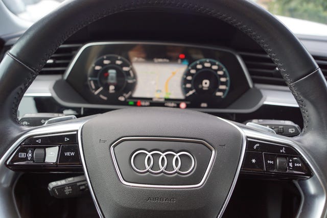 2020 AUDI E-TRON - 17