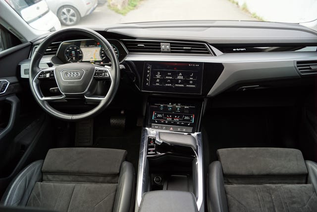 2020 AUDI E-TRON - 15