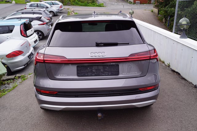 WAUZZZGE6LB021427 2020 AUDI E-TRON-5
